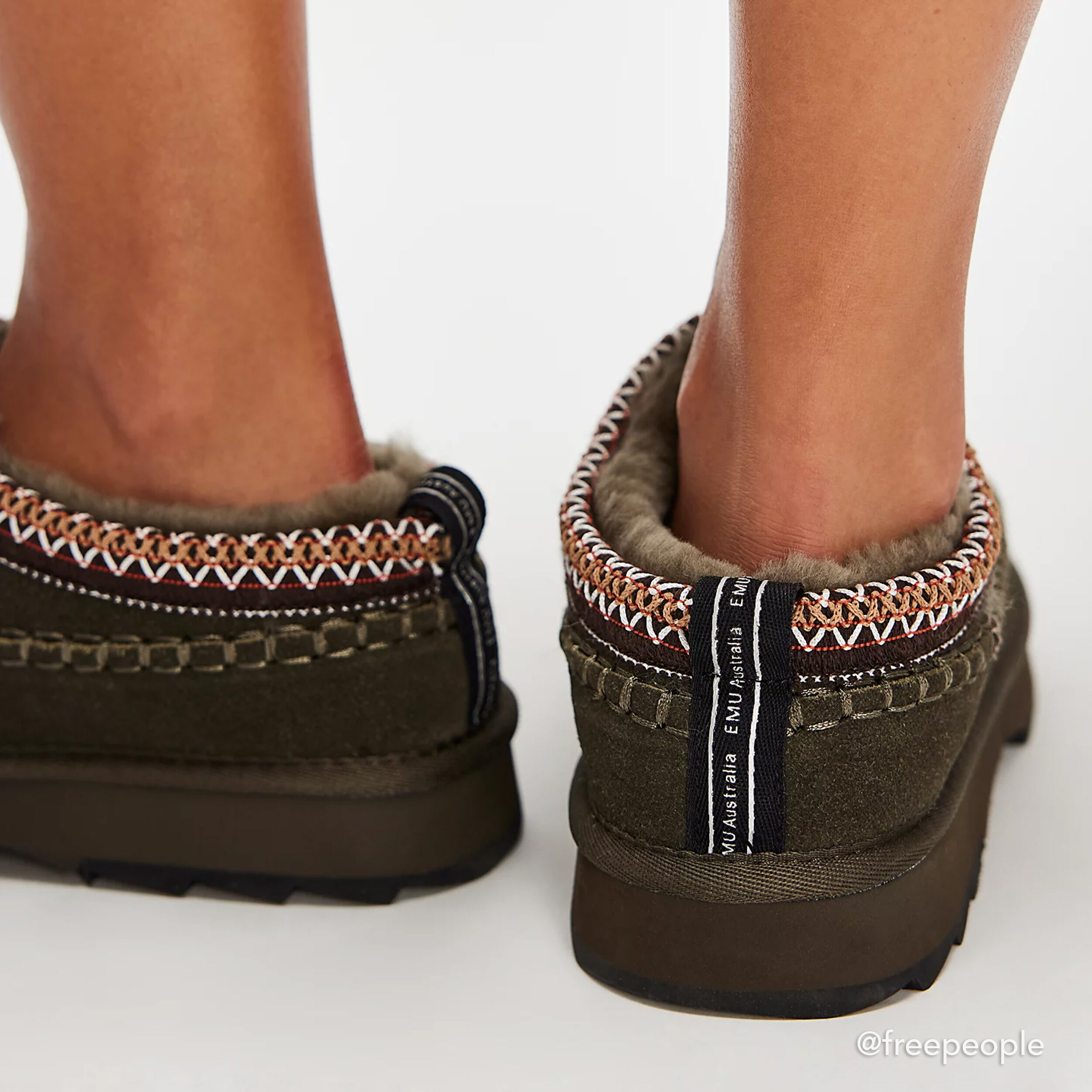 Sharky Adventure Scuff DARK OLIVE | EMU Australia