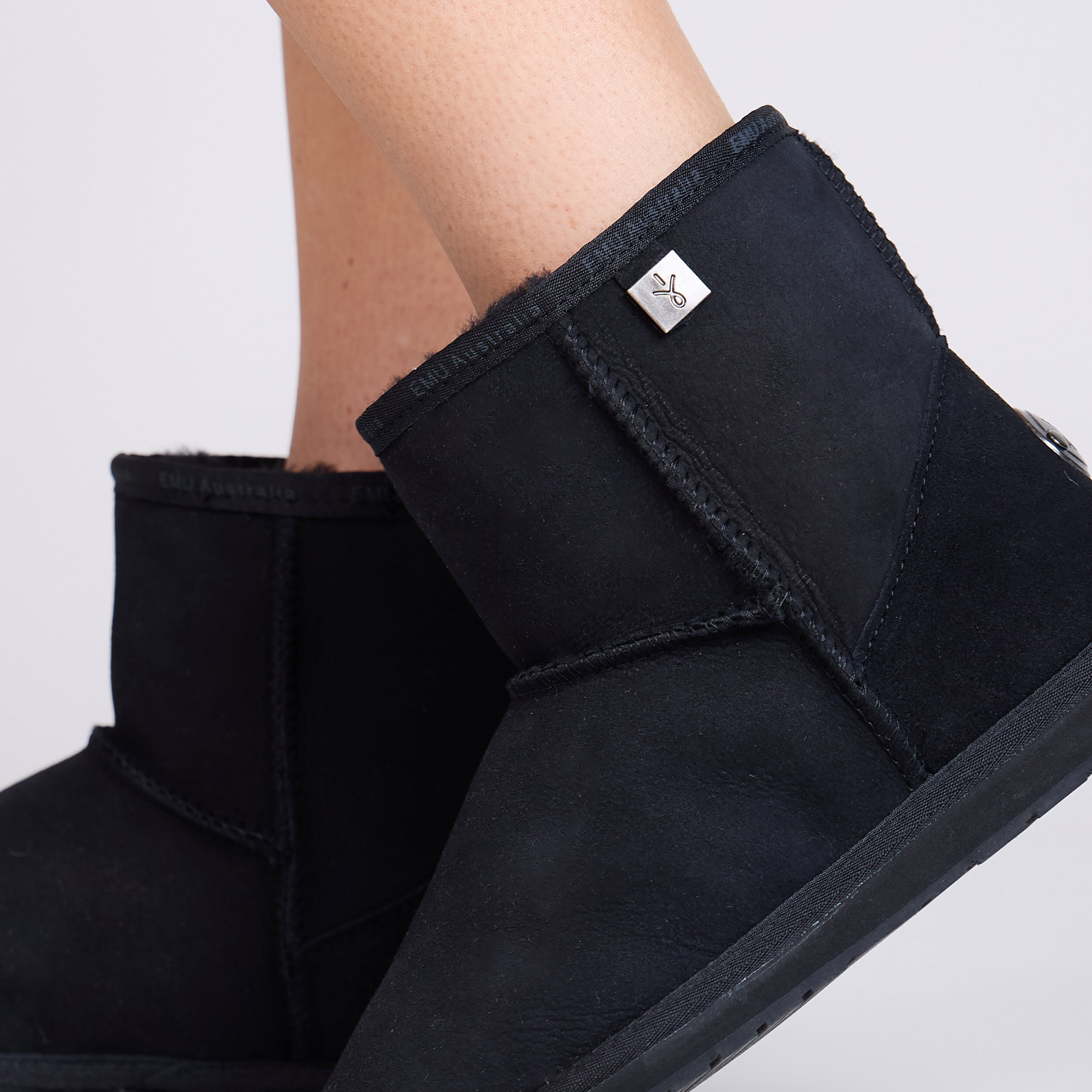 Emu stinger hi black on sale
