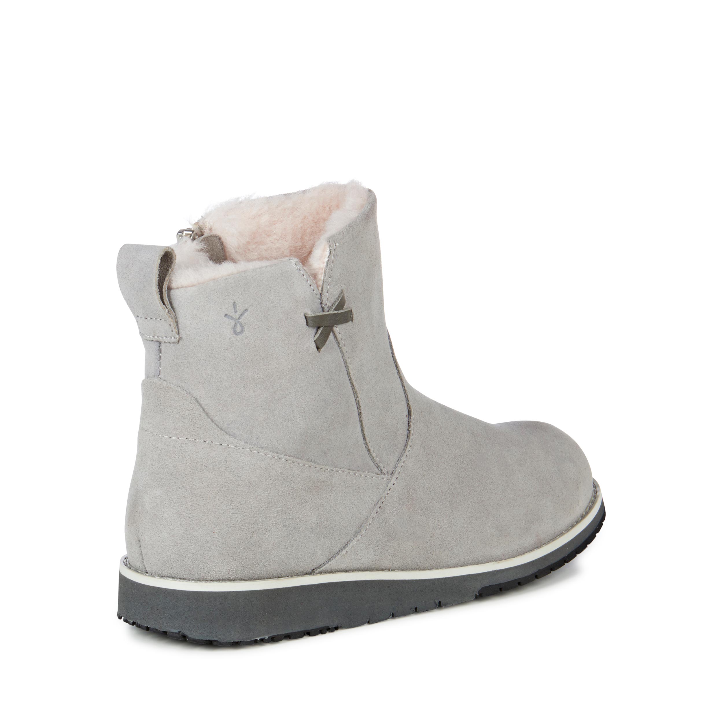 emu mini beach boots